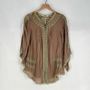 Solitaire Brown‎ Lace Trim 3/4 Sleeve Button Neck Gauzy Blouse Boho Size S